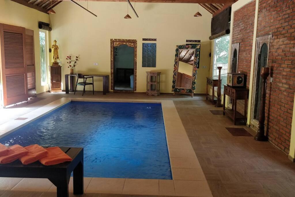 Villa King: Unique Villa With Indoor Swimming Pool آميدْ المظهر الخارجي الصورة